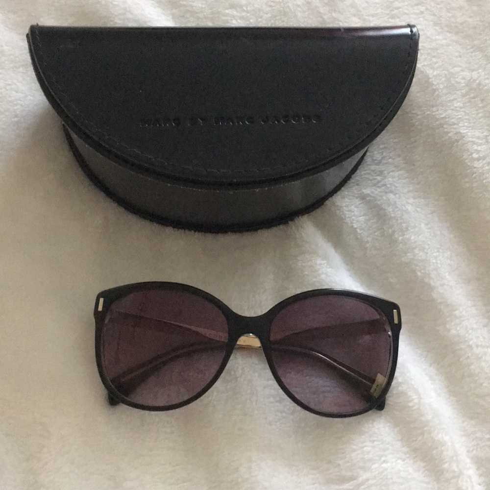 Marc By Marc Jacob Sunglasses - image 2
